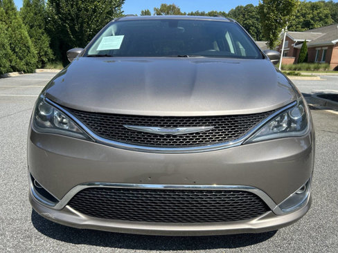 Used 2017 Chrysler Pacifica Touring-L image 5