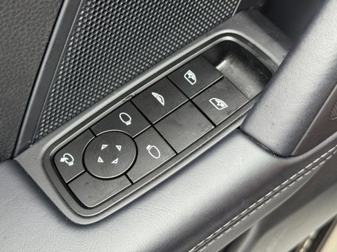 Used 2025 Porsche 911 Carrera image 17