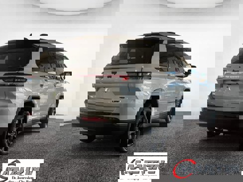 New 2025 Jeep Grand Cherokee L Limited w/ Black Appearance Package image 5