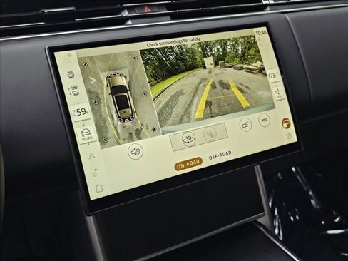 New 2025 Land Rover Range Rover SE image 14