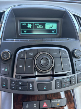 Used 2011 Buick LaCrosse CXL image 29