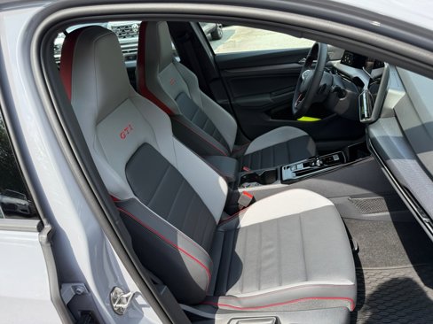 New 2025 Volkswagen GTI SE image 28