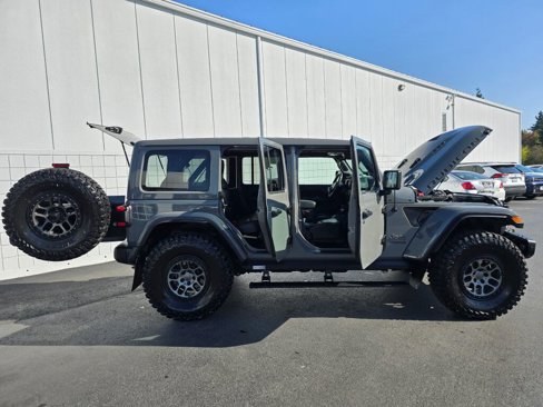 Used 2022 Jeep Wrangler Unlimited Rubicon w/ Xtreme Recon 35" Tire Package image 18