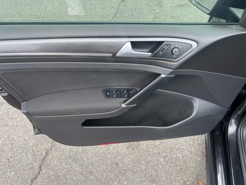 Used 2019 Volkswagen GTI 4-Door image 10
