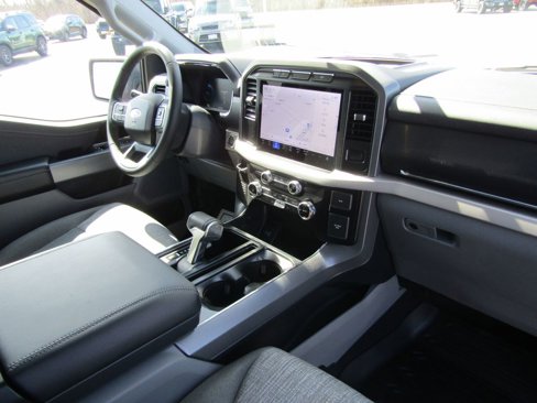 Used 2023 Ford F150 Lightning XLT image 37