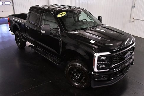 Used 2024 Ford F250 XLT w/ XLT Premium Package image 12
