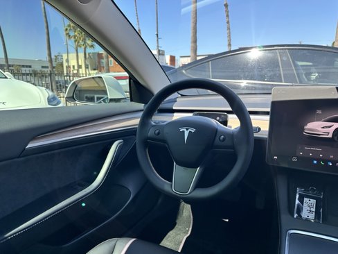Used 2023 Tesla Model 3 Standard Range image 21