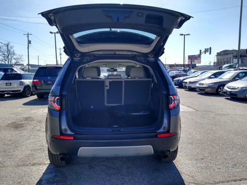 Used 2019 Land Rover Discovery Sport HSE image 10