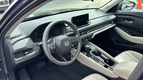 Certified 2023 Honda Accord EX image 23