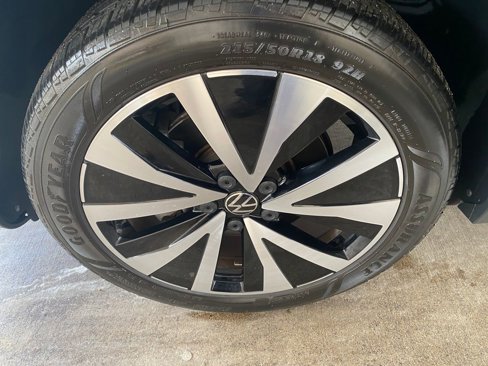 Used 2022 Volkswagen Taos SE w/ IQ.Drive SE Package image 27
