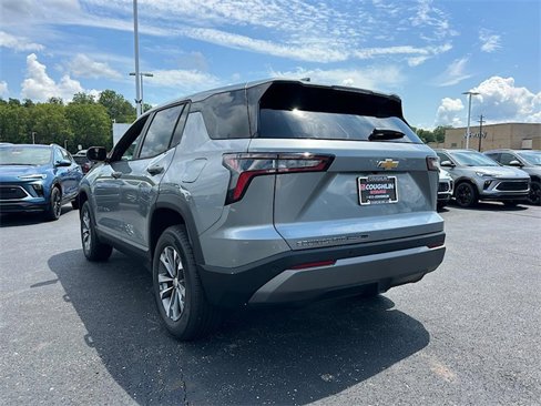 New 2026 Chevrolet Equinox LT w/ Convenience Package II image 5