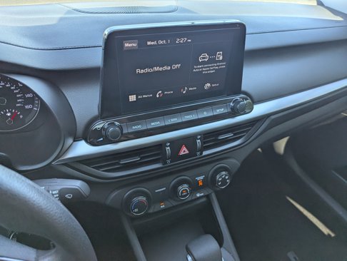 Certified 2023 Kia Forte LXS w/ LXS Technology Package image 23