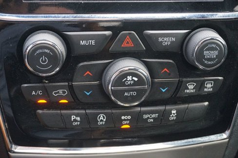 Used 2020 Jeep Grand Cherokee Altitude image 37