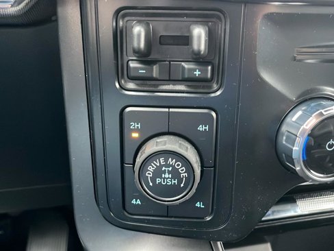 New 2025 Ford F150 Lariat w/ Equipment Group 501A Mid image 34