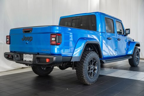 New 2025 Jeep Gladiator Sport image 4