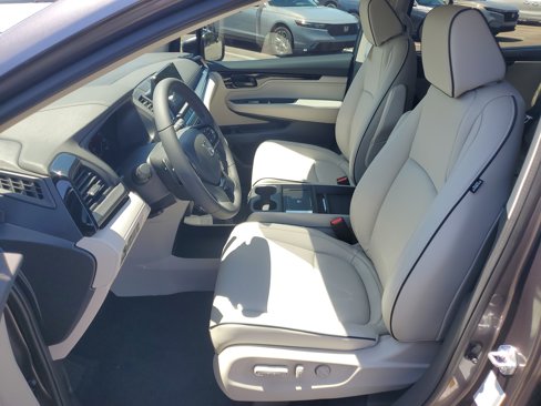 New 2026 Honda Odyssey Touring image 15
