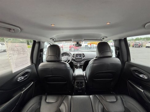 Used 2021 Jeep Cherokee Latitude Plus image 28