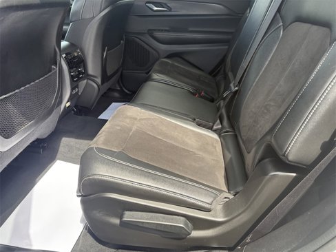 Certified 2024 Jeep Grand Cherokee L Laredo image 32