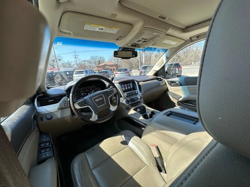 Used 2019 GMC Yukon XL SLT w/ Open Road Package image 16
