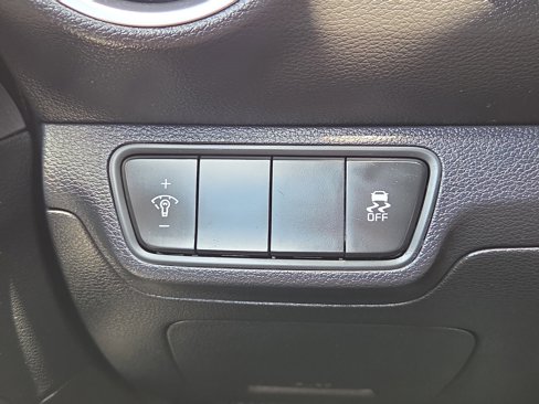 Used 2022 Kia Forte LXS image 9