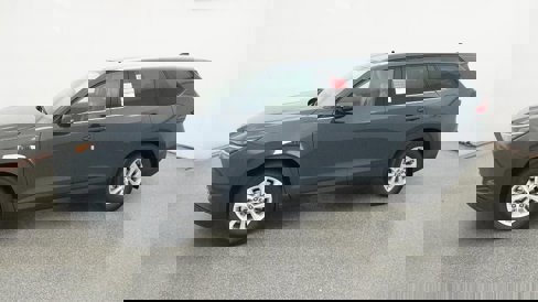 New 2026 Toyota Grand Highlander FWD image 2