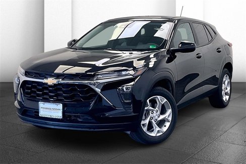 Used 2024 Chevrolet Trax LS w/ LS Convenience Package image 11