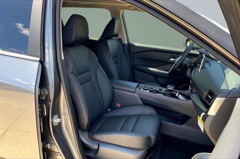New 2026 Nissan Rogue SV w/ SV Premium Package image 10