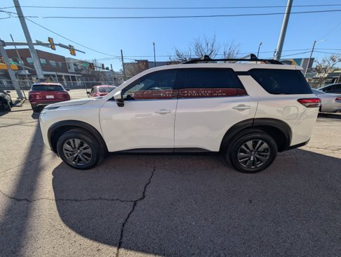 Used 2022 Nissan Pathfinder SV image 9
