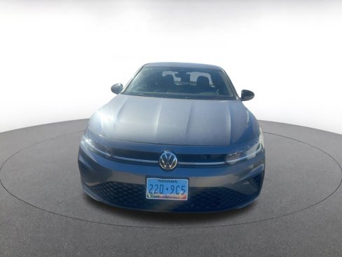 Used 2025 Volkswagen Jetta Sport image 4