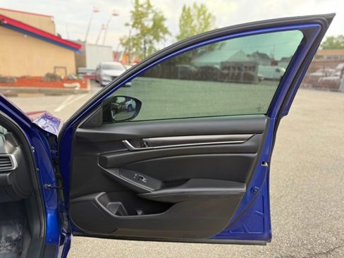 Used 2022 Honda Accord Sport image 29
