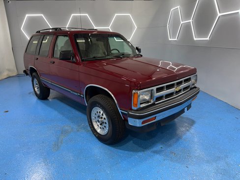Used 1994 Chevrolet S10 Pickup 4WD 4-Door image 70