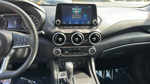 Used 2024 Nissan Sentra SV image 19