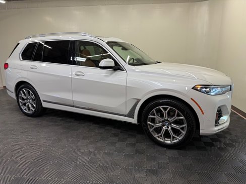 Used 2022 BMW X7 xDrive40i w/ Premium Package image 13