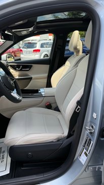 Used 2025 Mercedes-Benz GLC 350e 4MATIC image 37