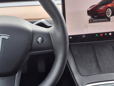 Used 2022 Tesla Model 3 Long Range image 25