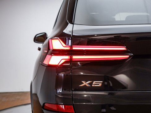 New 2026 BMW X5 xDrive40i image 10