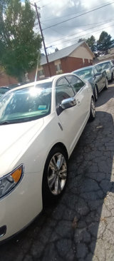 Used 2012 Lincoln MKZ AWD image 3