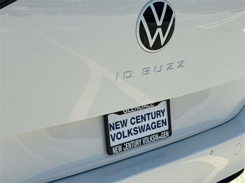 New 2025 Volkswagen ID. Buzz Pro S image 6