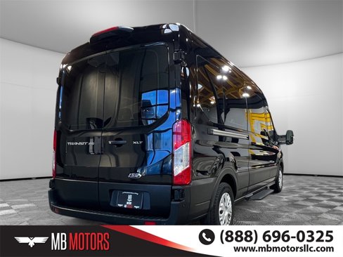 Used 2023 Ford Transit 350 XLT image 3
