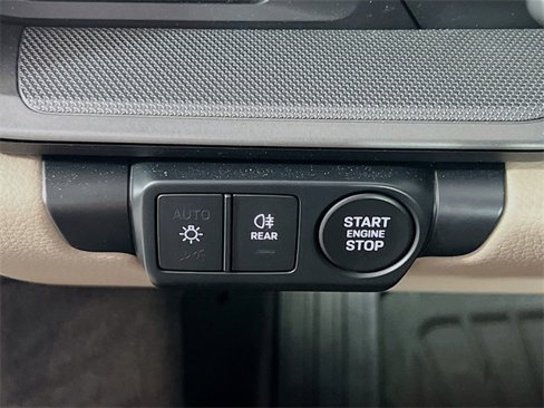 Used 2025 Porsche 911 Carrera image 11