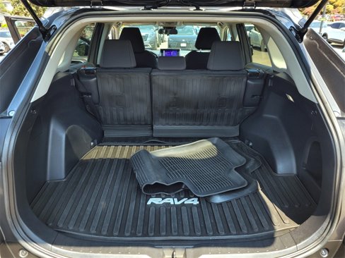 Used 2023 Toyota RAV4 LE image 23