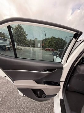 Used 2019 Toyota Camry LE image 16