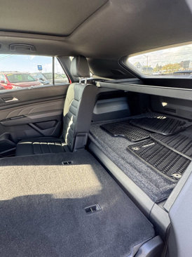 Used 2022 Volkswagen Atlas Cross Sport SEL Premium R-Line image 28