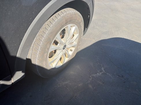 Used 2022 Kia Telluride LX image 8