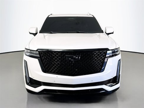 Used 2022 Cadillac Escalade ESV Luxury w/ LPO, Illumination Package image 2
