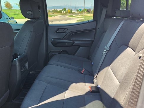 Used 2024 Chevrolet Colorado W/T image 10