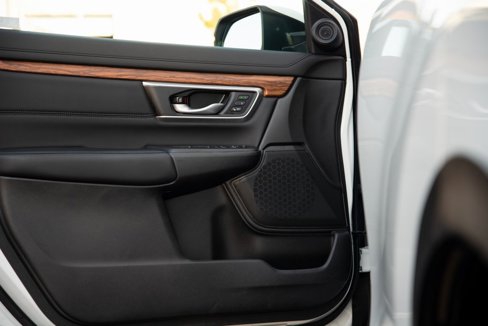 Used 2020 Honda CR-V Touring image 9