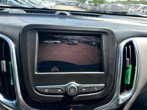 Used 2021 Chevrolet Equinox LT w/ Driver Convenience Package image 18