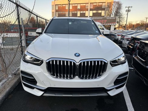 Used 2023 BMW X5 xDrive45e image 4