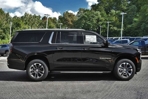 New 2026 Chevrolet Suburban LT w/ Comfort Package image 6